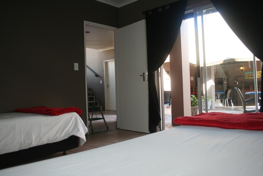 Colors Of Cape Town Lodge מראה חיצוני תמונה
